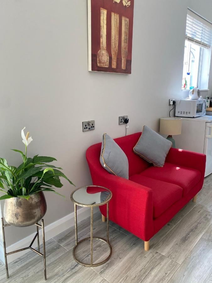 Hugo Mews Bright Studio Apartment ブレイ エクステリア 写真